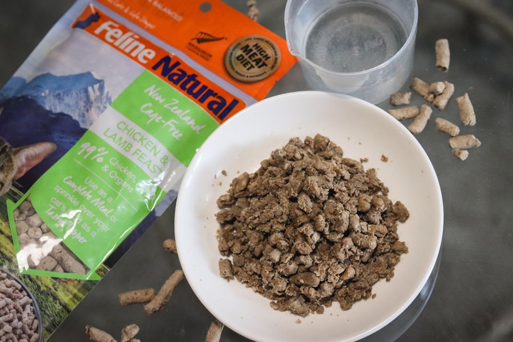 Feline Natural Chicken & Lamb Feast Freeze-Dried Cat Food