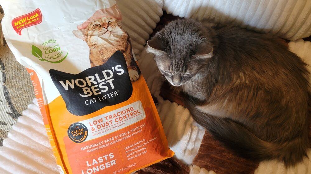 World’s Best Low Tracking & Dust Control Multiple Cat Litter